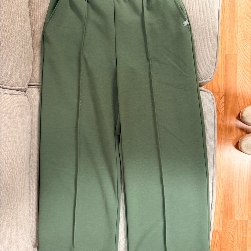 Women’s T by Talbots Petite AirKnit stretch pants